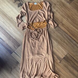 Le Lis Long Sleeve Brown Dress